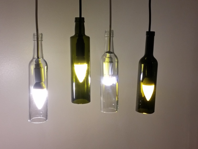 tuikkupullot valaisevat